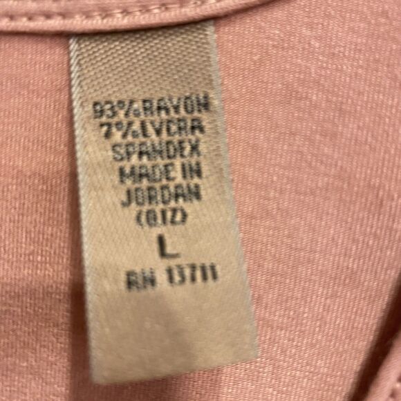 Bundle Of 2 Seamless Cap Sleeve Cami Crop Tops L NWT Rose And Tan Rayon/Spandex - Picture 10 of 15